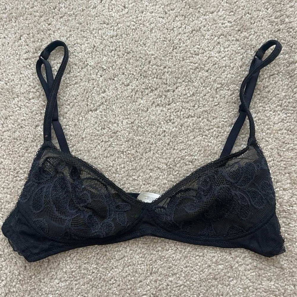 Victoria's Secret Black Floral Lace Wireless Triangle Bra 36B Style 1435